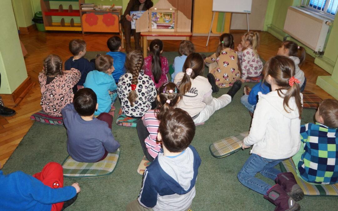 Dziuraki w Ekobibliotece