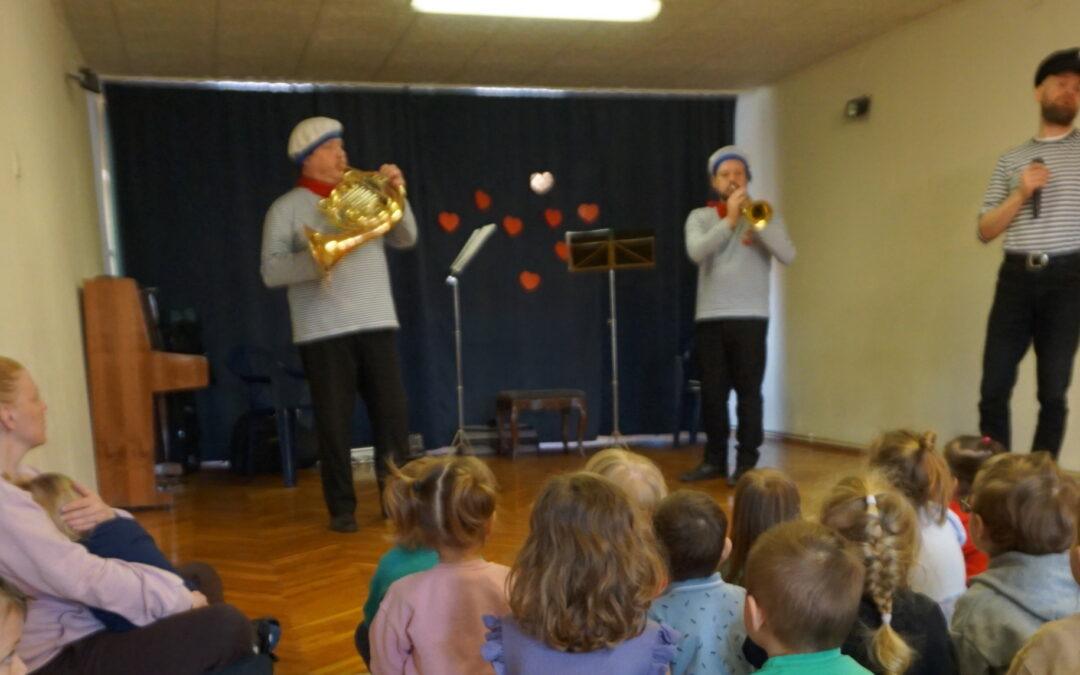 „Pan Maluśkiewicz na morzu pełnym dźwięków”