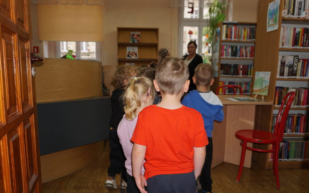 Kropki w Bibliotece
